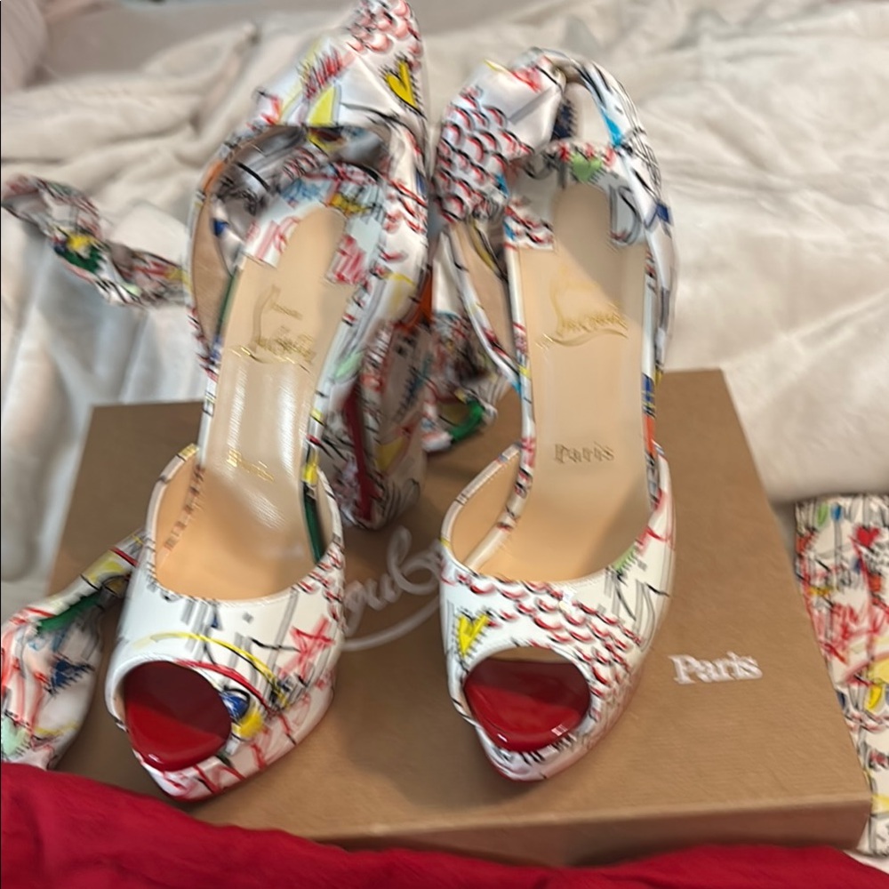 Black Item - image 1